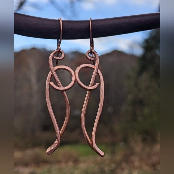Hand Crafted Copper Earrings Artistic Hammered Curves - Picture 10 of 16